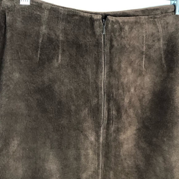 Margaret Godfrey Brown Suede Grommet Fringe Skirt - Picture 3 of 11